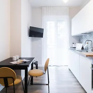 https://italianway-raffaello-sanzio-7.it-lombardy.com